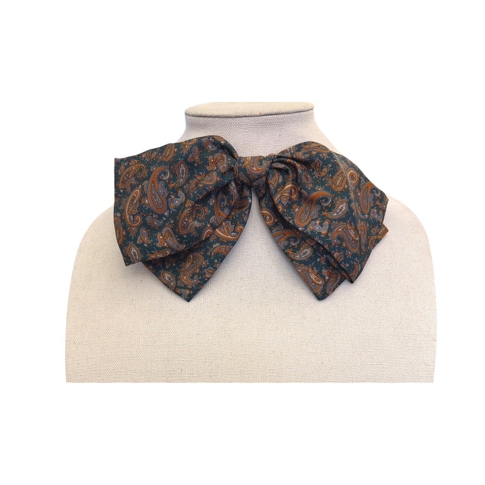Vintage Van Horn Designs Silk Paisley Pin Bow Tie Dandy Dark Academia Preppy